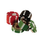 Τρίφτης καπνού μεταλλικός 3 επιπέδων σχέδιο μάρκες πόκερ σε τρία χρώματα