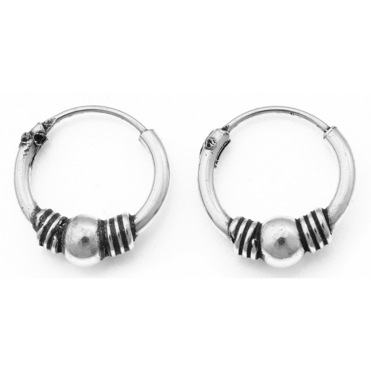 ka-205-silver-earings-bali-style-1,2-x-10mm Κρίκος αυτιού ασήμι με σχέδιο μπίλια μικρό α=και στοιχεία παράπλευρα μπαλινέζικο