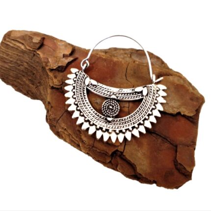 Σκουλαρίκια κρεμαστά από λευκό μπρούτζο εθνικ στυλ