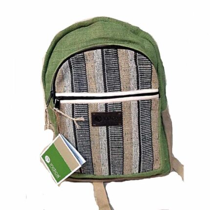 Τσάντα πλάτης σε μεγάλο μέγεθος από κλωστική κάνναβη άνετη εφαρμογή με ρυθμιζόμενους ιμάντες και πολλόυς αποθηκευτικούς χώρους σε χρώμα πράσινο