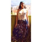 παντελόνα γυναικεία βράκα Αλαντίν με λάστιχο στη μέση και κορδόνι από ρεγιόν σε κόκκινο και μπλέ χρώμα σχέδιο λαχούρια