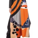 Platinum maxi χειμερινό φόρεμα σε μαύρο χρώμα με σχέδιο πάτσγουορκ μοντέρνα τέχνη σε υπέροχο σχέδιο