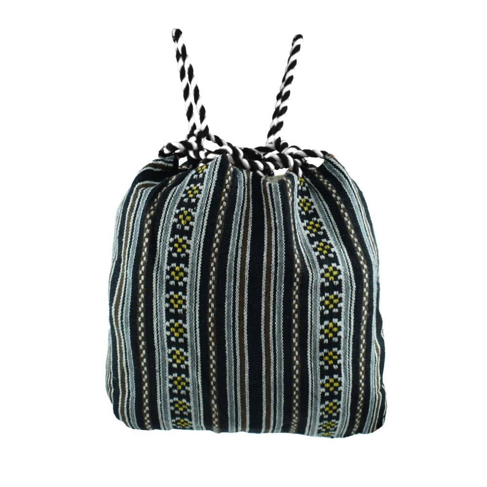 Τσάντα πλάτης με έθνικ στοιχεία υφαντή σε αποχρώσεις του μαύρου με κορδόνια πλεξούδα .Χειροποίητη από Κρήτη Τσάντα πλάτης με έθνικ στοιχεία υφαντή σε αποχρώσεις του μαύρου με κορδόνια πλεξούδα .Χειροποίητη από Κρήτη