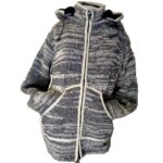 Μπουφάν ζακέτα από100% μαλλί με επένδυση φλις αποσπώμενη κουκούλα δύο εξωτερικές τσέπες σε γκρί αποχρώσεις