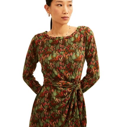 Φόρεμα κοντό σε πράσινο χρώμα από πολυεστέρα με τύπωμα τοπίο στην ζούγκλα φέρει σούρα στην μέση και ζώνη στο ίδιο ύφασμα