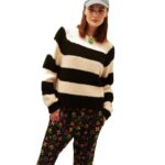 Παντελόνι σε ίσια γραμμή με ελαστική μέση και τσέπες σε μαύρο χρώμα και σχέδιο λουλούδια